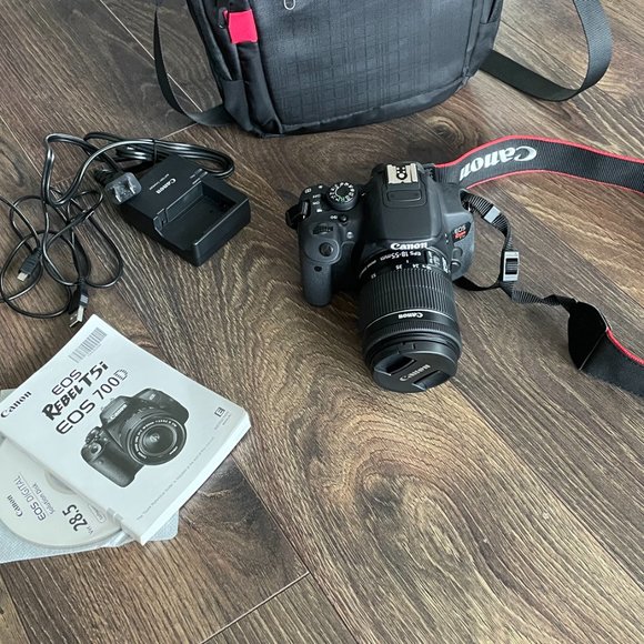 Canon EOS Rebel T5i Camera Kit - Picture 4 of 5